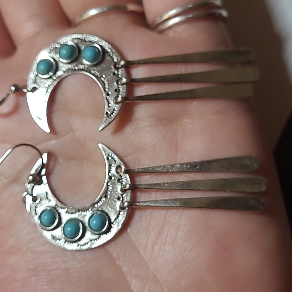 Magical Moon 🌙 Earrings - Picture 5 of 5